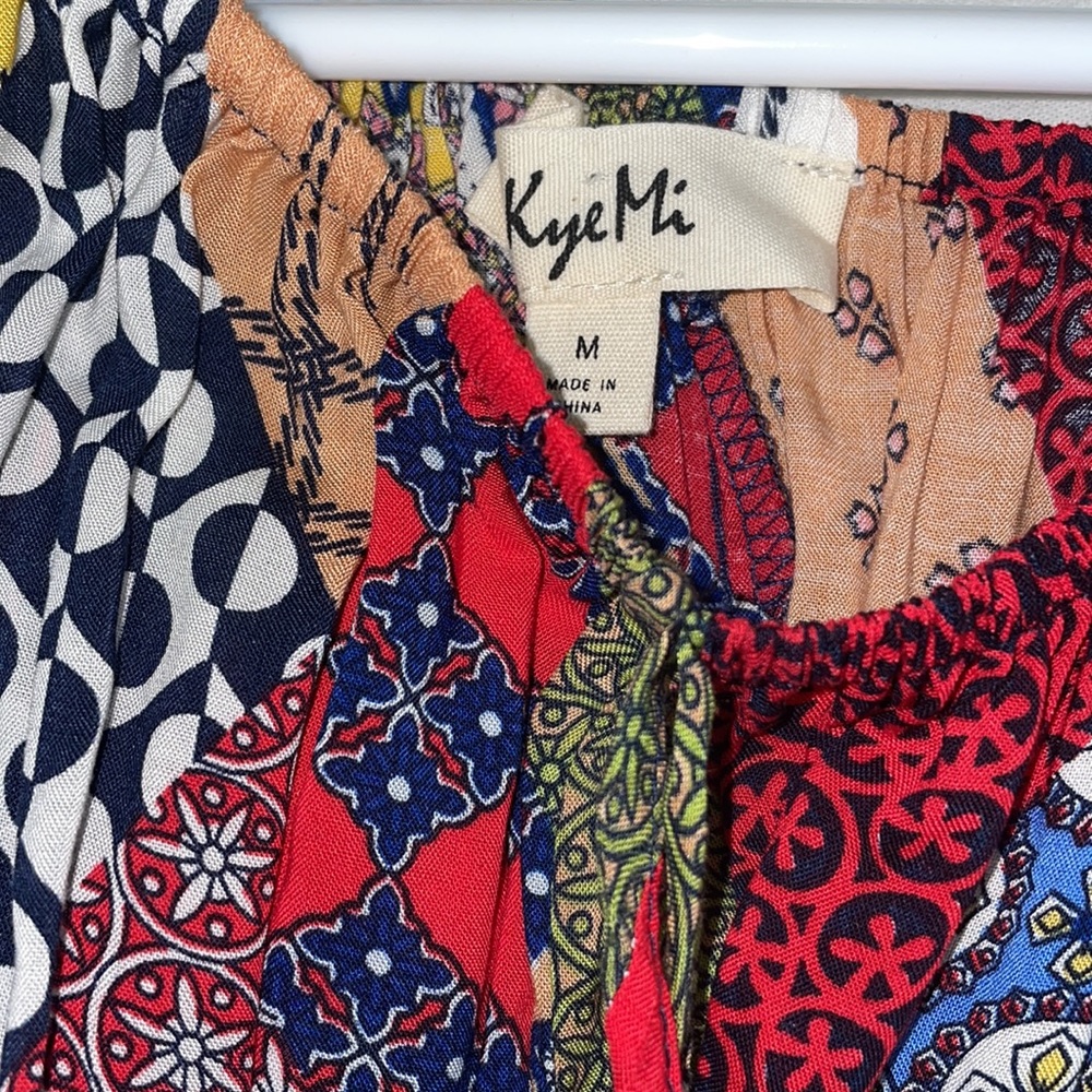 Paisley print romper boat neck 3/4 sleeve semi sheer, pocket shorts size M - Picture 5 of 6